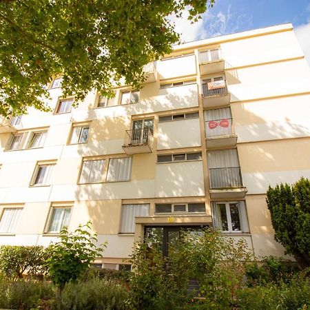 La Hearty Room Logement En Colocation ル・プレシ・ロバンソン エクステリア 写真